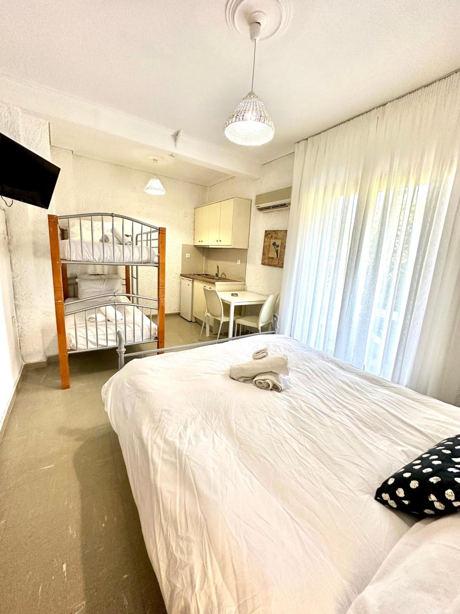 Katerina Apartments Néos Pírgos Kültér fotó