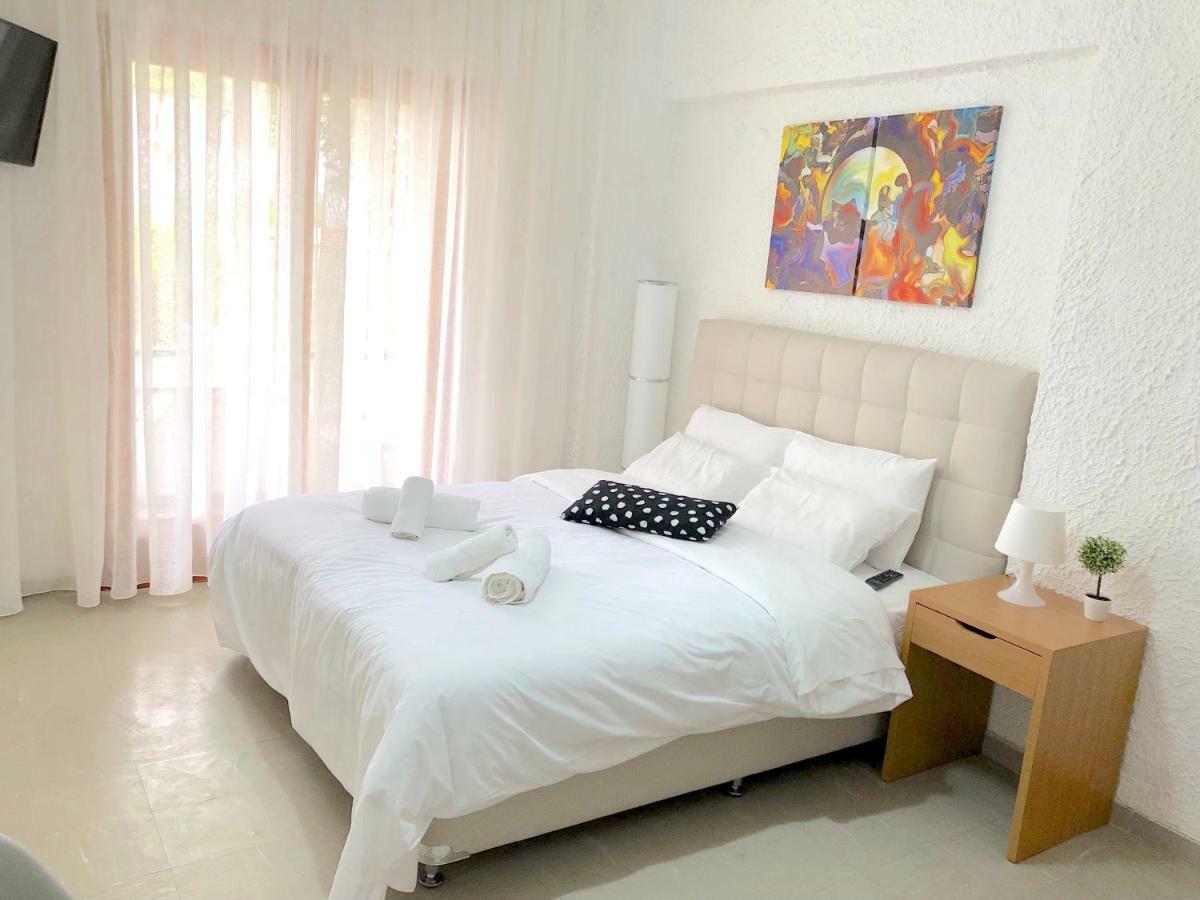 Katerina Apartments Néos Pírgos Kültér fotó